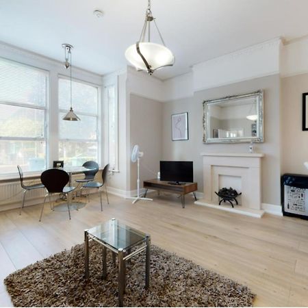 Super 1 Bedroom Flat In Hendon Near Middlesex University With Private Parking Ngoại thất bức ảnh
